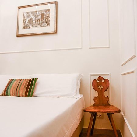 Feliz In Roma B&B Bagian luar foto