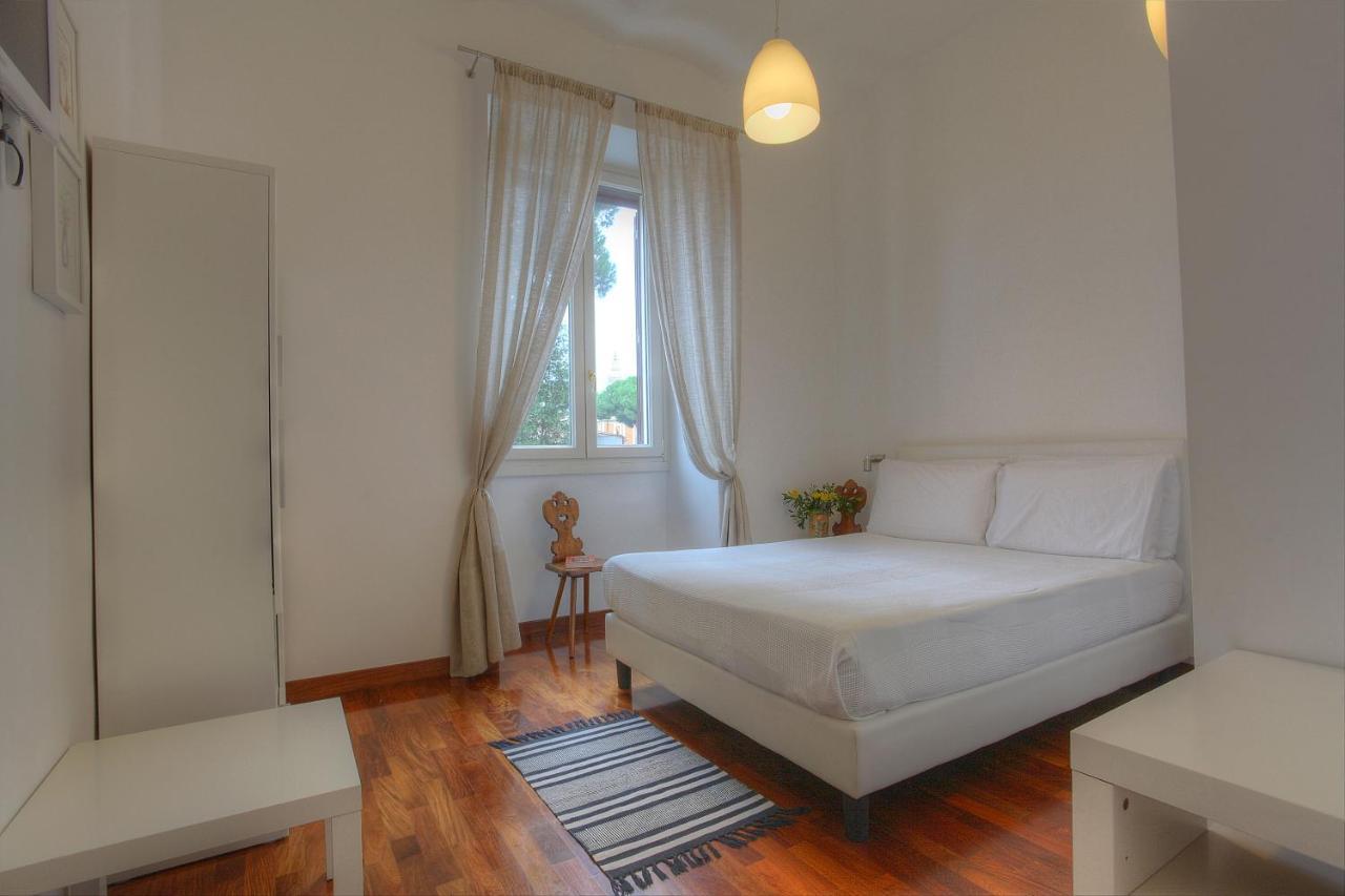 Feliz In Roma B&B Bagian luar foto