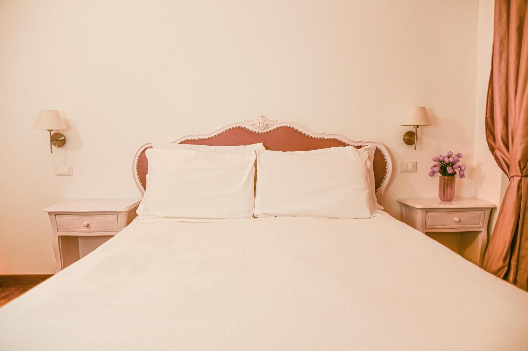 Feliz In Roma B&B Bagian luar foto